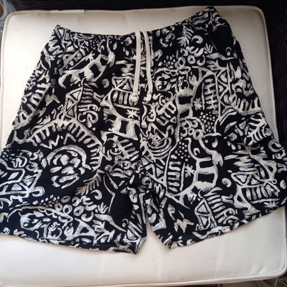 Natural Life Men's Swim Trunks Beach Shorts Size L Black Tan Pocket Lined Funky